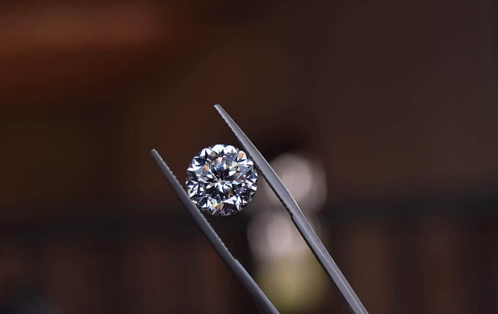 which diamond clarities look flawless to the naked eye
